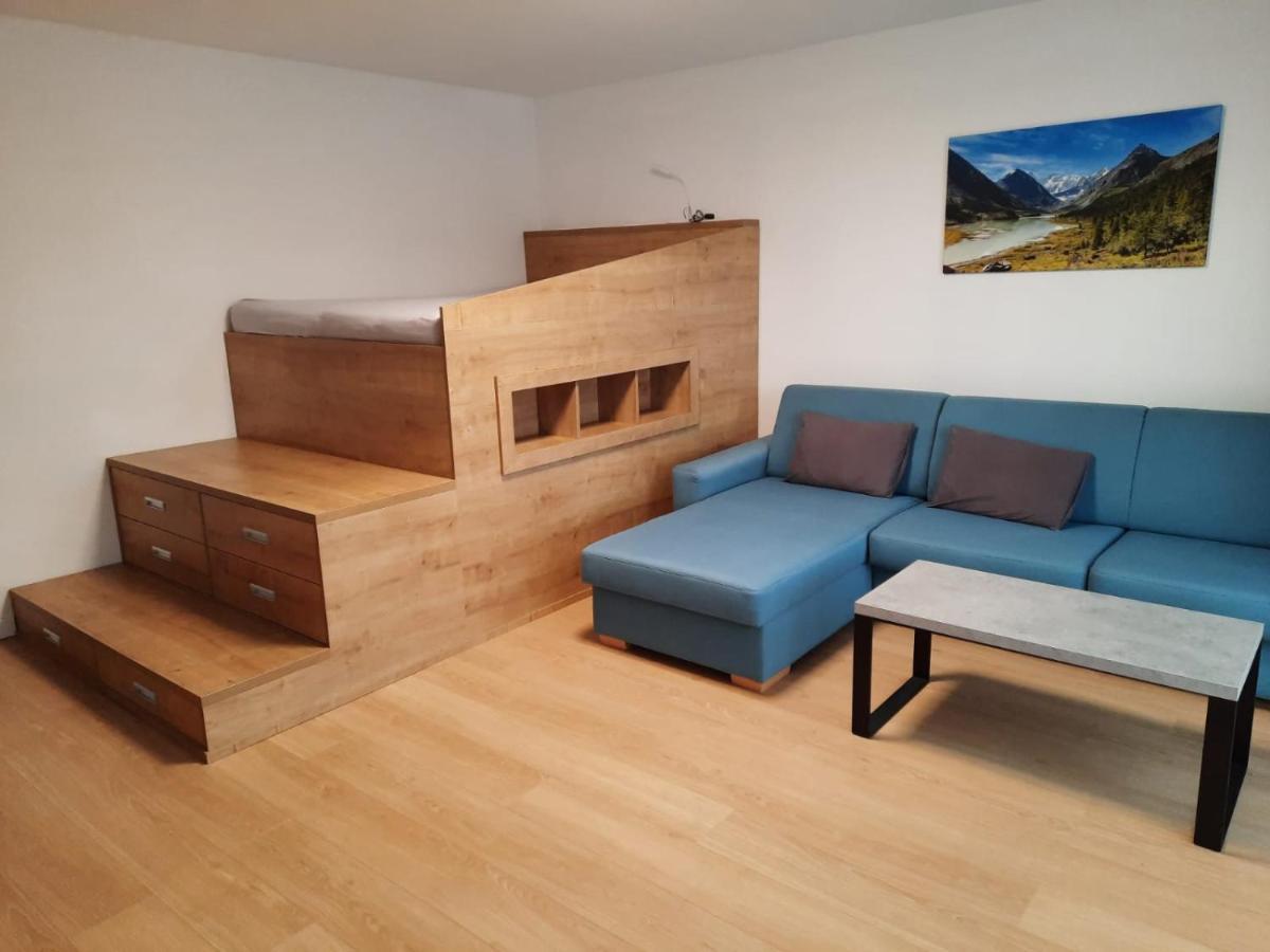 City Apartment Попрад Экстерьер фото